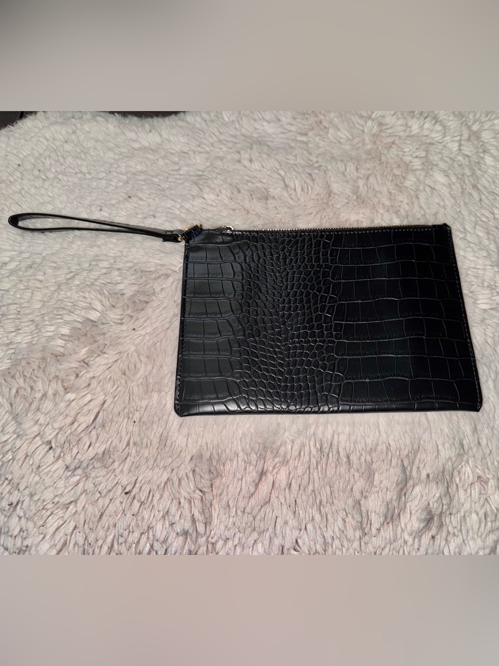 A New Day Black Crocodile Pattern Zip Wristlet Wallet with Wrist Strap